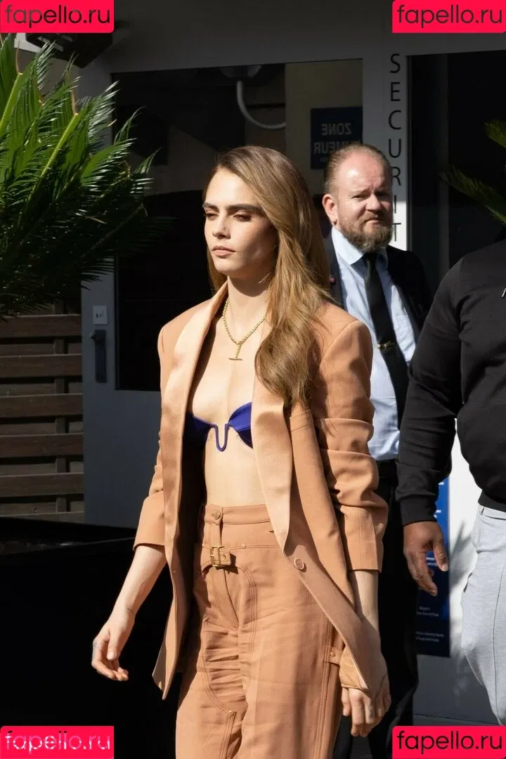 Cara Delevingne / caradelevingne Onlyfans Photo Gallery 