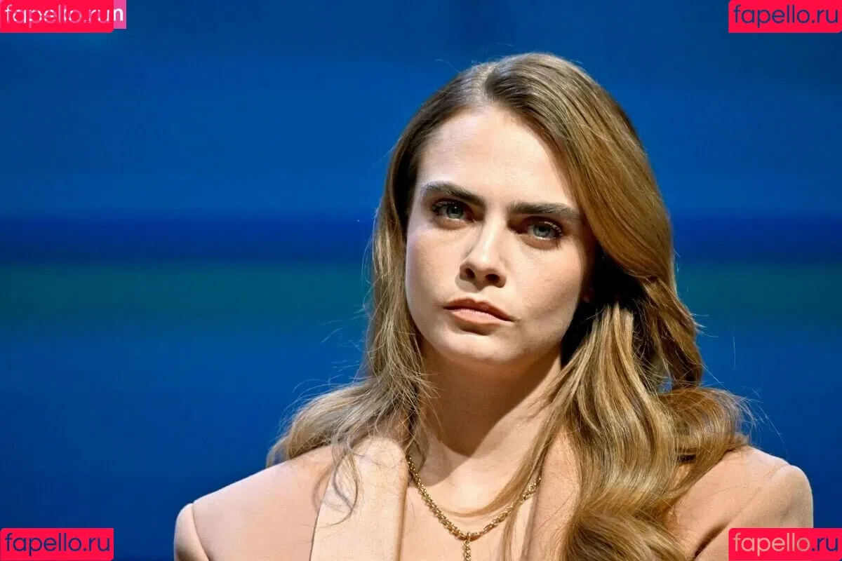 Cara Delevingne / caradelevingne Onlyfans Photo Gallery 