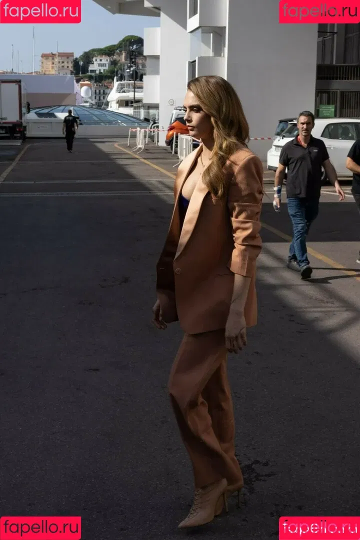 Cara Delevingne / caradelevingne Onlyfans Photo Gallery 