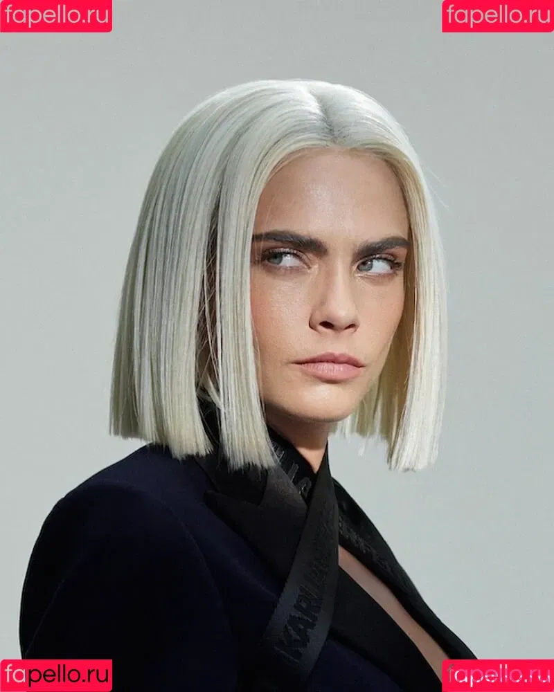 Cara Delevingne / caradelevingne Onlyfans Photo Gallery 