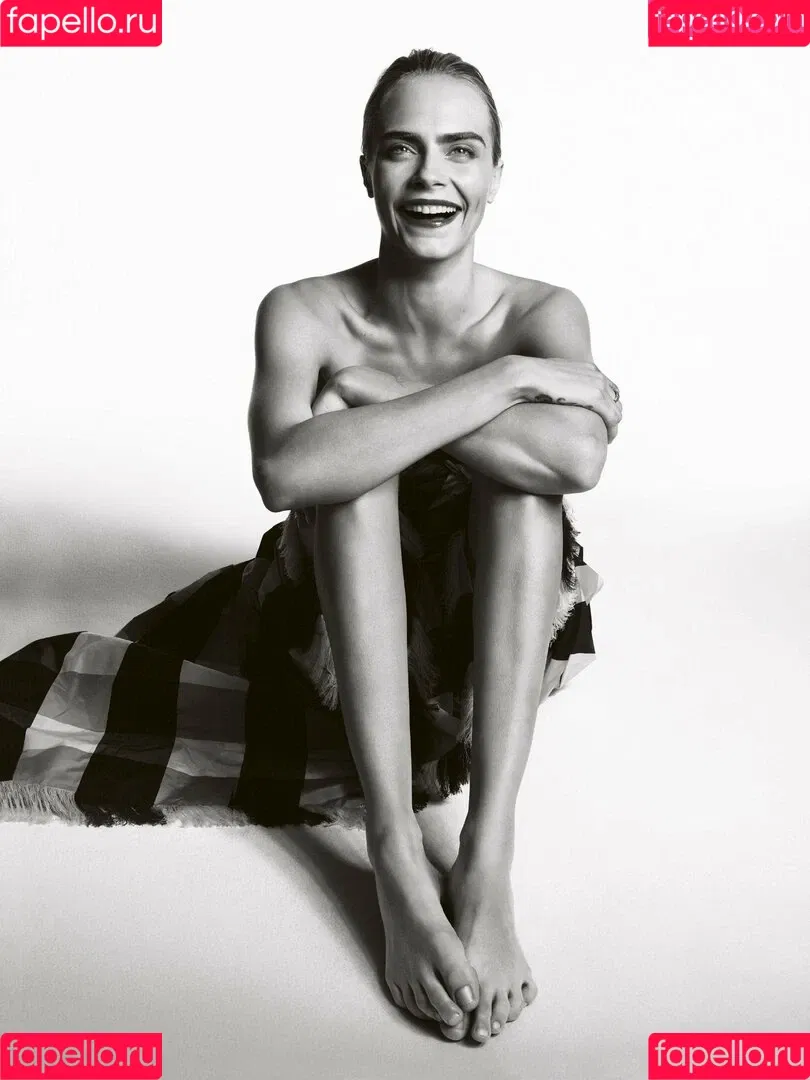 Cara Delevingne / caradelevingne Onlyfans Photo Gallery 