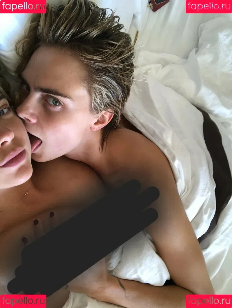 Cara Delevingne / caradelevingne Onlyfans Photo Gallery 