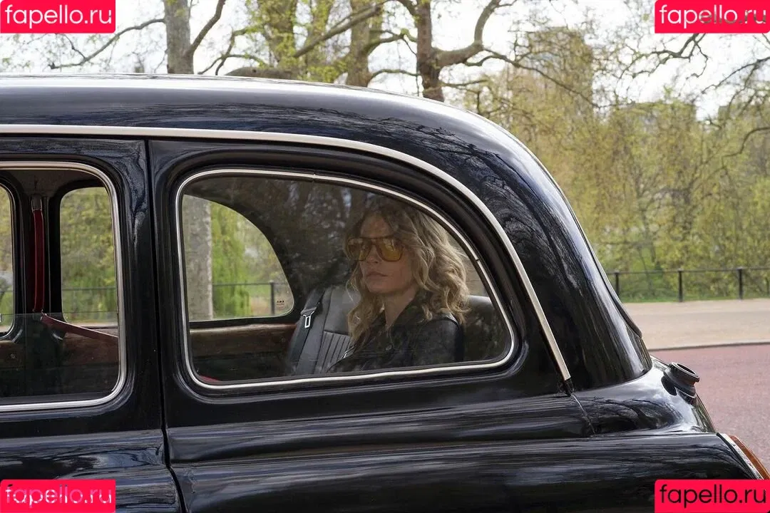 Cara Delevingne / caradelevingne Onlyfans Photo Gallery 