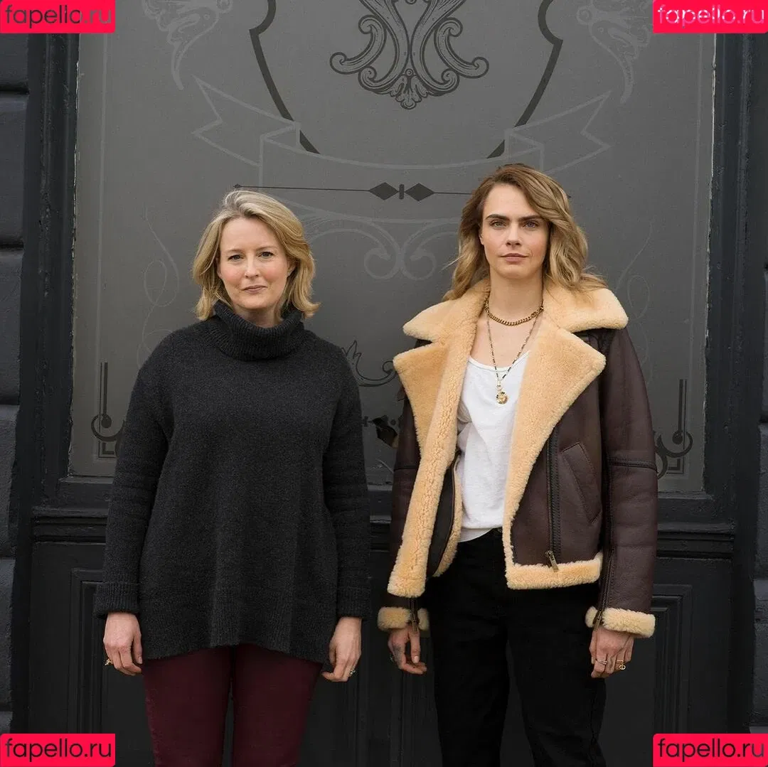 Cara Delevingne / caradelevingne Onlyfans Photo Gallery 