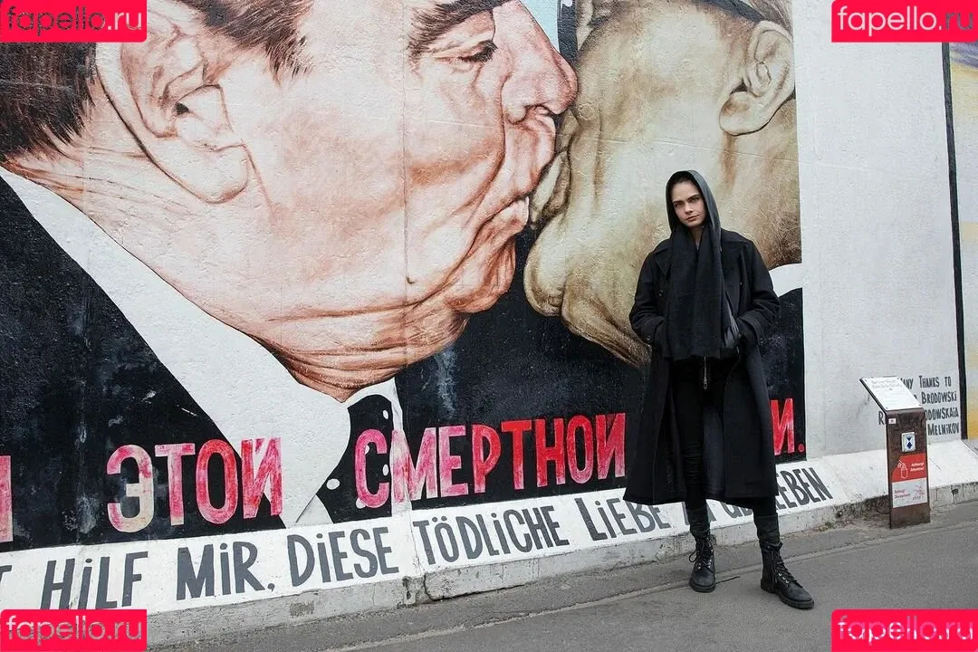 Cara Delevingne / caradelevingne Onlyfans Photo Gallery 