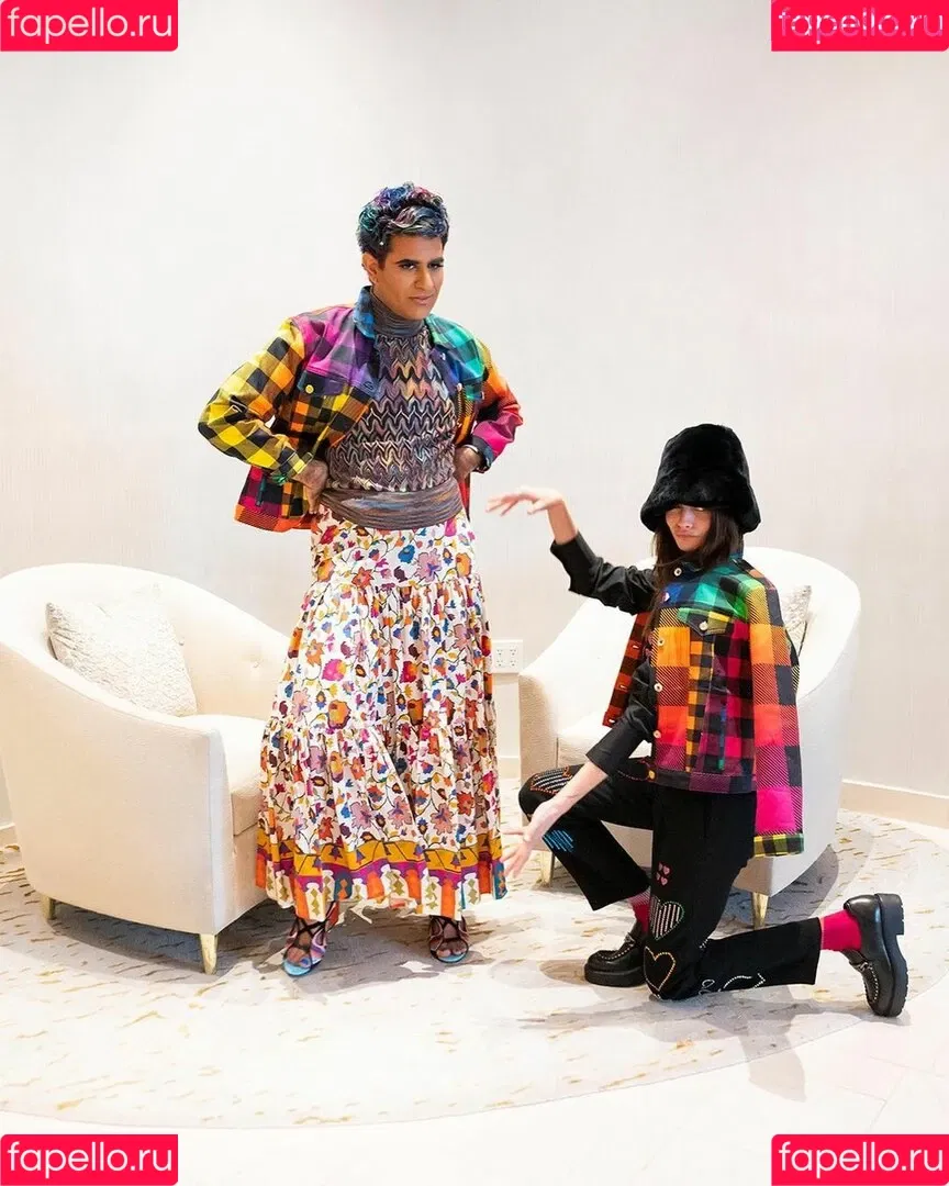 Cara Delevingne / caradelevingne Onlyfans Photo Gallery 