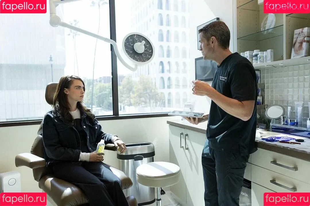 Cara Delevingne / caradelevingne Onlyfans Photo Gallery 