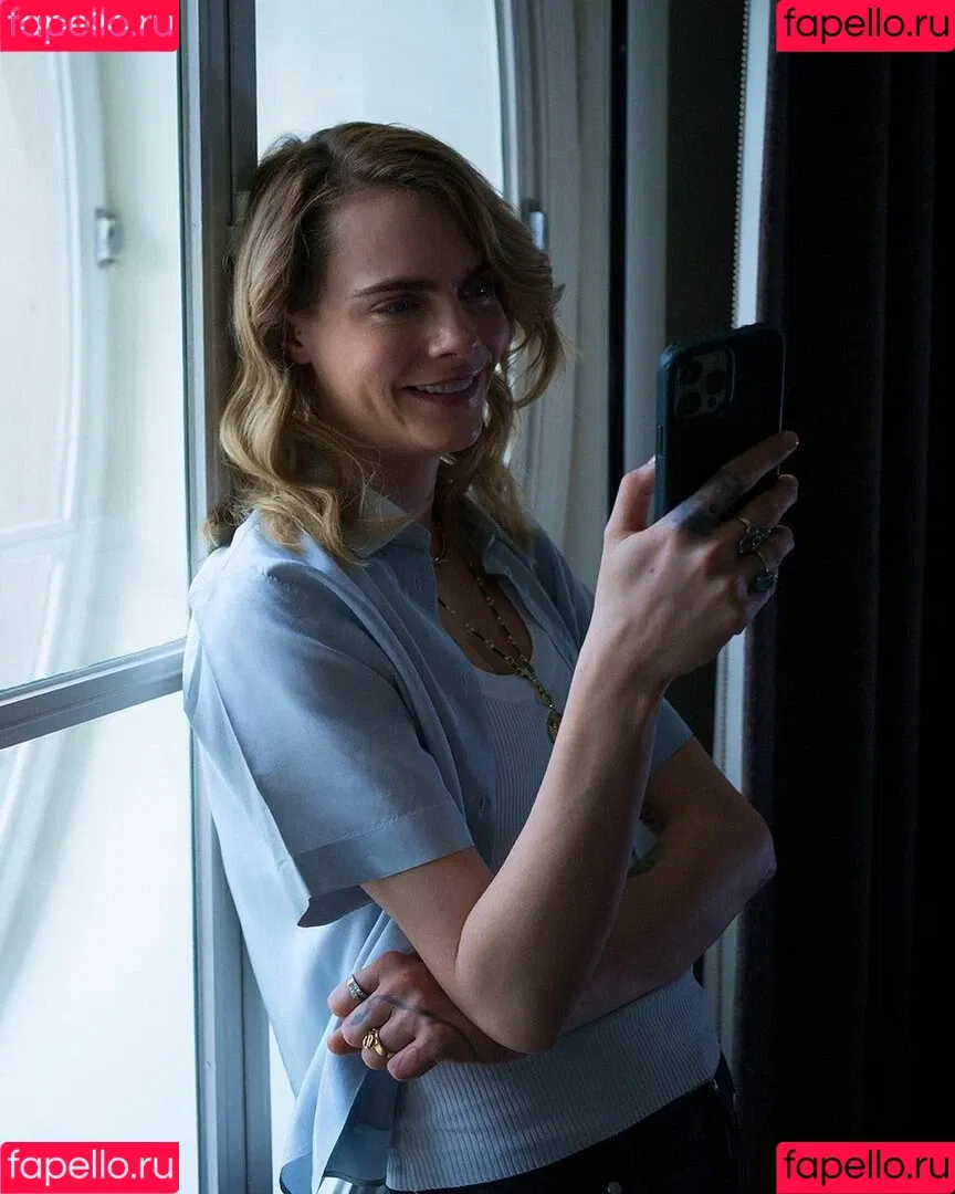 Cara Delevingne / caradelevingne Onlyfans Photo Gallery 