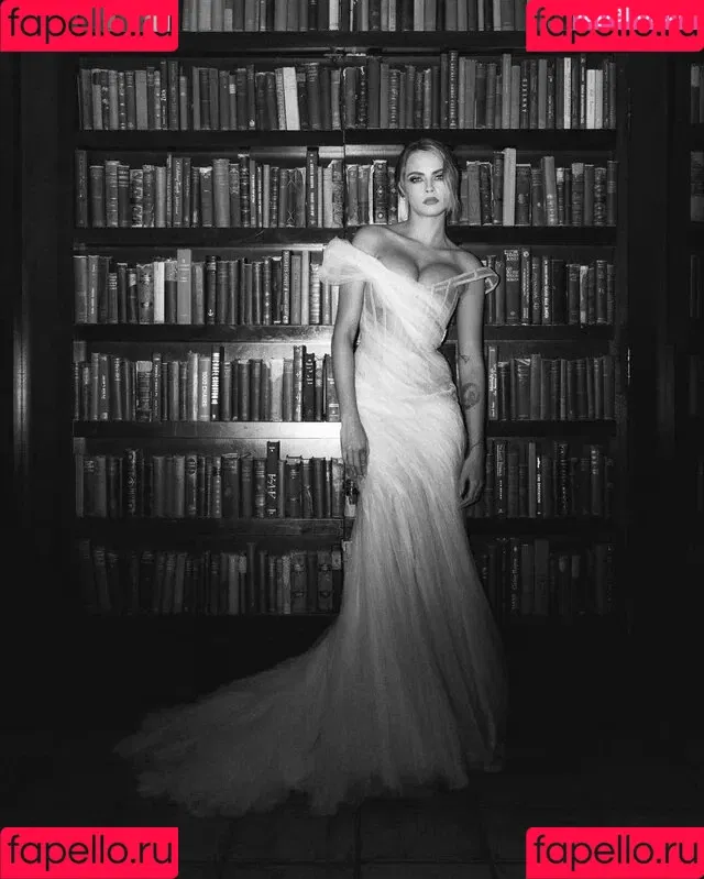 Cara Delevingne / caradelevingne Onlyfans Photo Gallery 