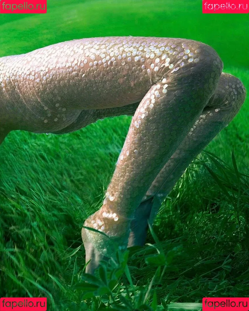 Cara Delevingne / caradelevingne Onlyfans Photo Gallery 