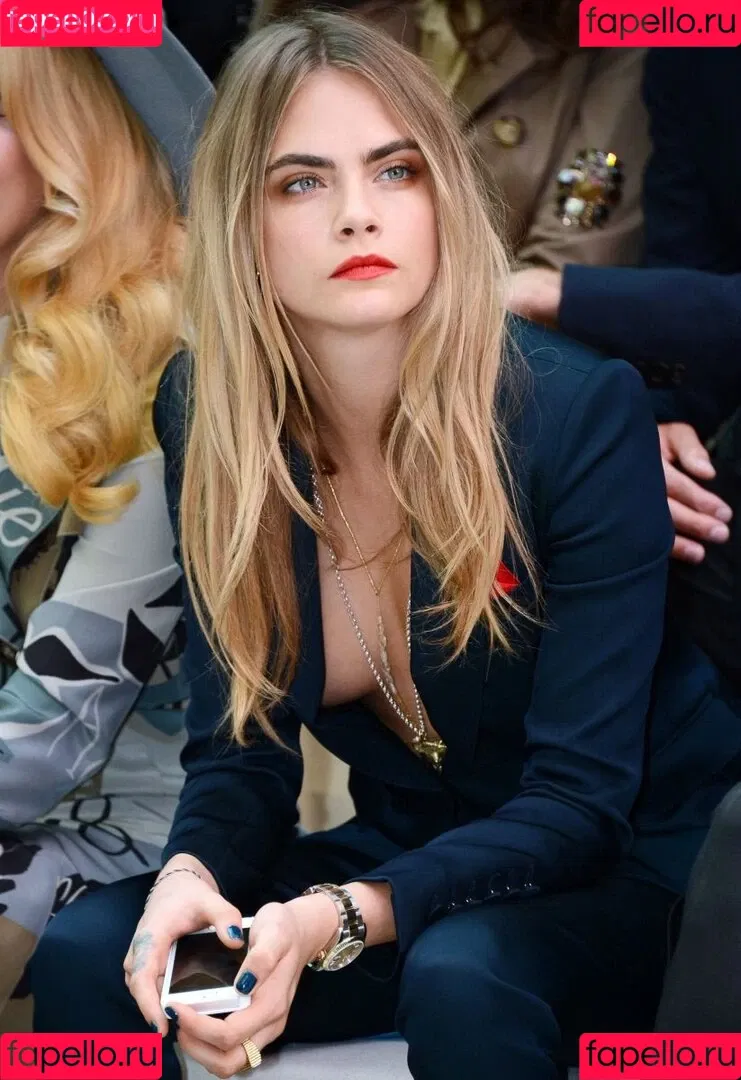 Cara Delevingne / caradelevingne Onlyfans Photo Gallery 