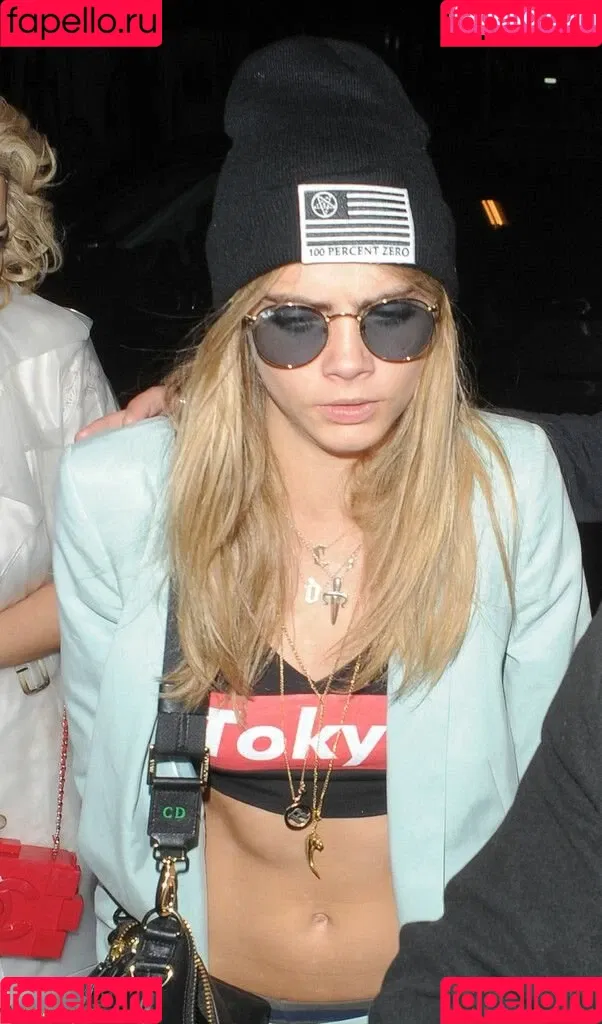 Cara Delevingne / caradelevingne Onlyfans Photo Gallery 