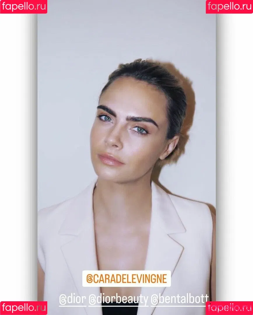 Cara Delevingne / caradelevingne Onlyfans Photo Gallery 