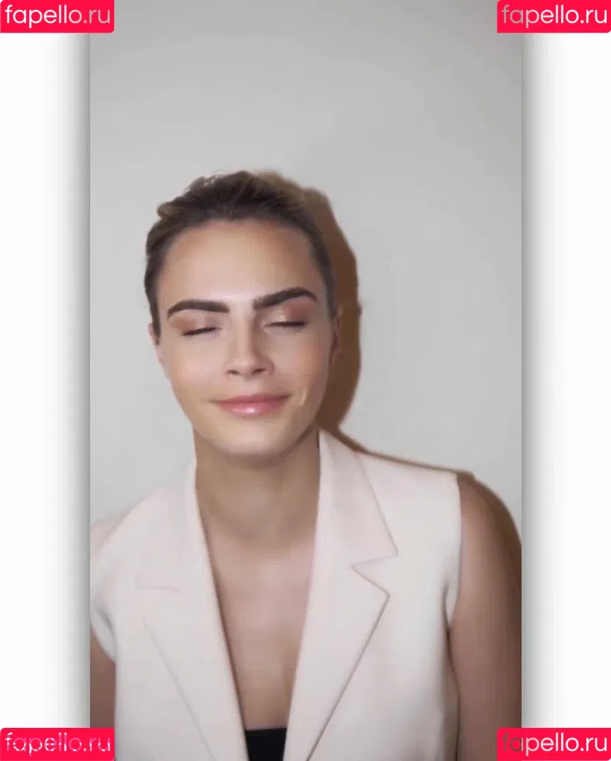 Cara Delevingne / caradelevingne Onlyfans Photo Gallery 