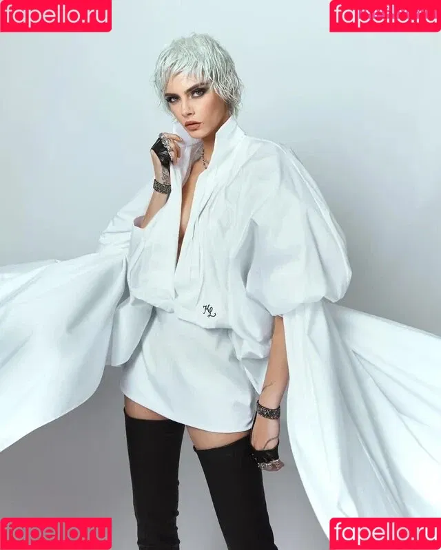 Cara Delevingne / caradelevingne Onlyfans Photo Gallery 