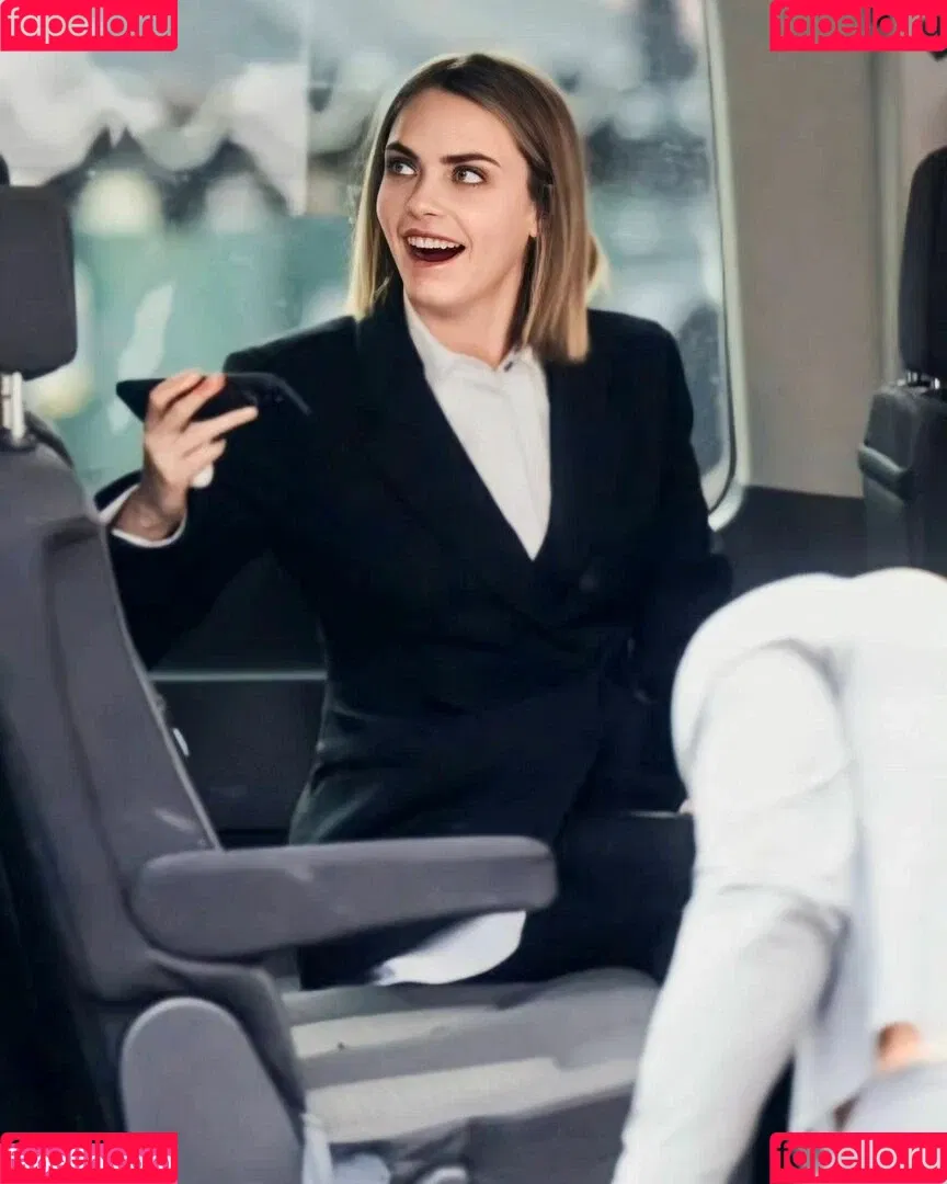Cara Delevingne / caradelevingne Onlyfans Photo Gallery 