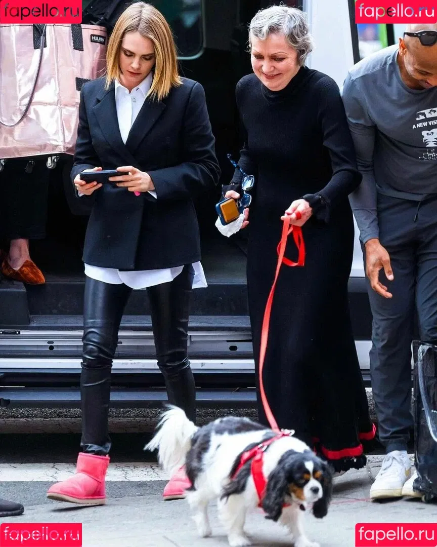 Cara Delevingne / caradelevingne Onlyfans Photo Gallery 