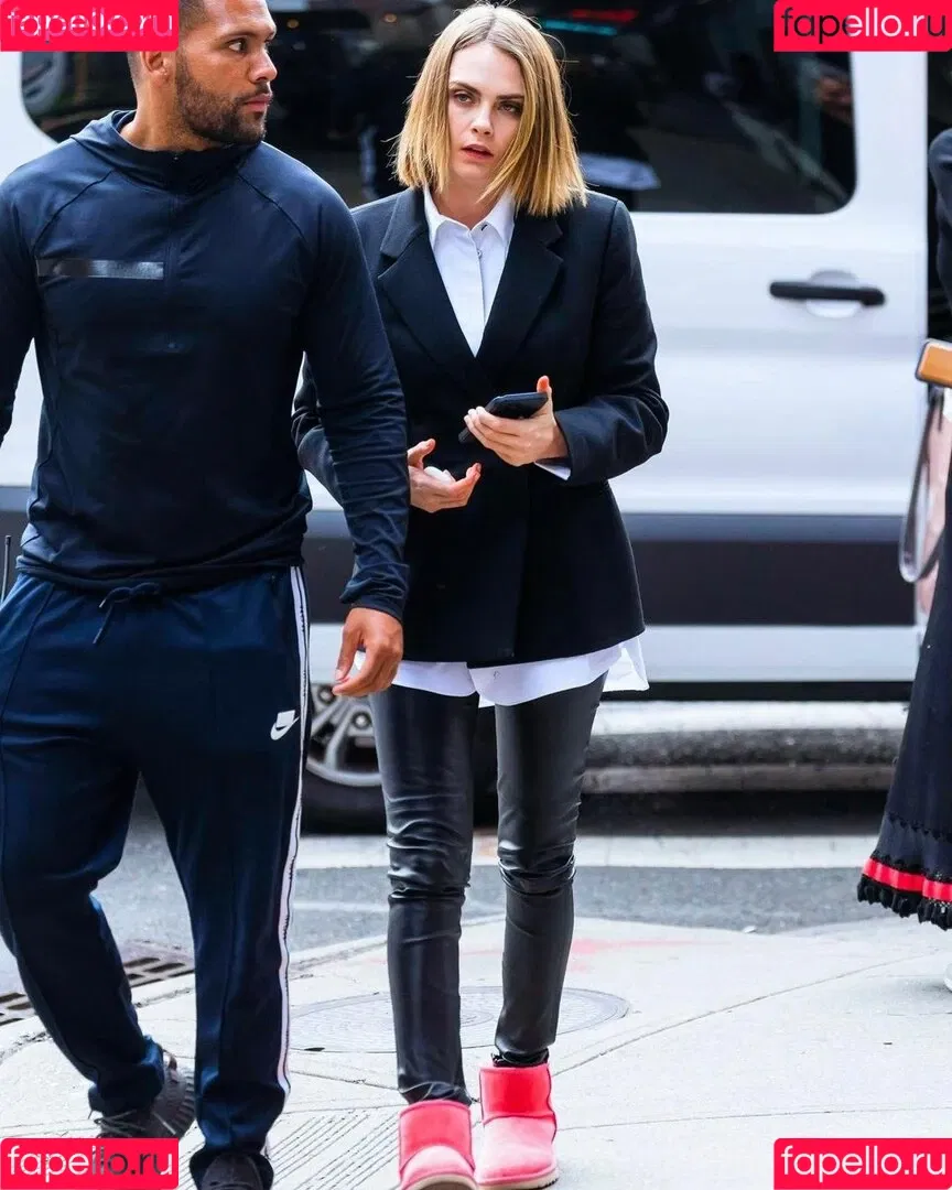 Cara Delevingne / caradelevingne Onlyfans Photo Gallery 