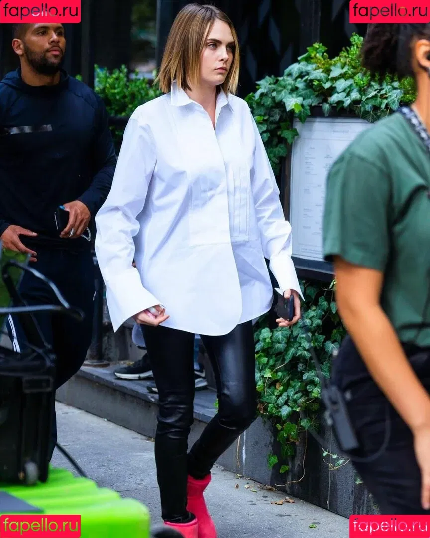 Cara Delevingne / caradelevingne Onlyfans Photo Gallery 