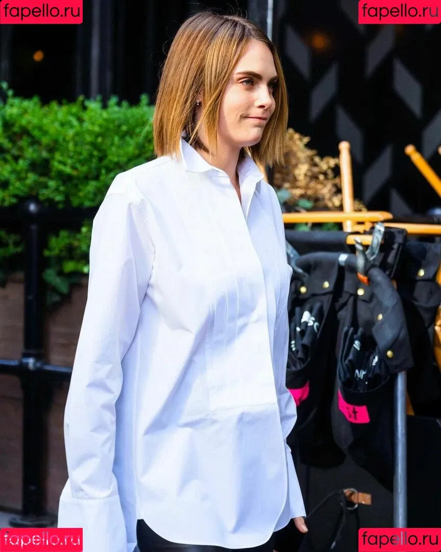 Cara Delevingne / caradelevingne Onlyfans Photo Gallery 