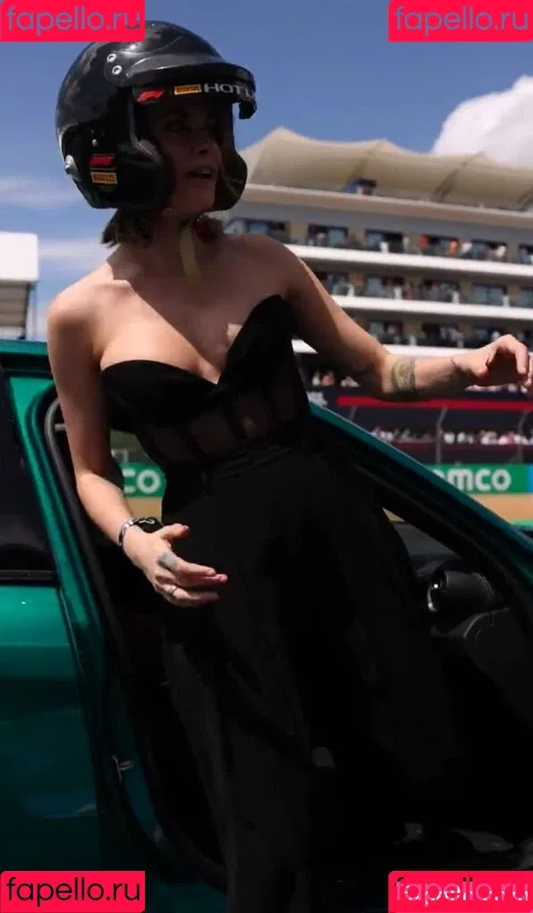 Cara Delevingne / caradelevingne Onlyfans Photo Gallery 