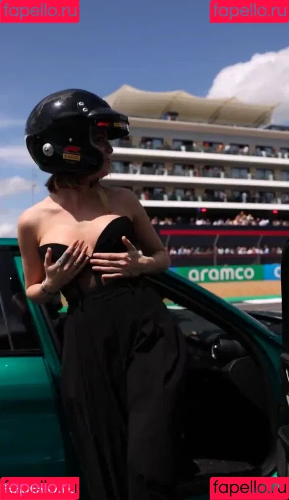 Cara Delevingne / caradelevingne Onlyfans Photo Gallery 