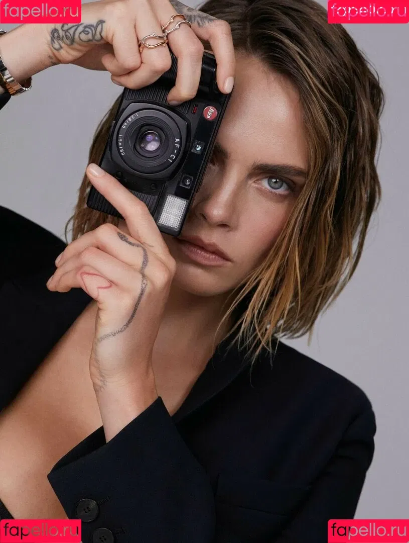 Cara Delevingne / caradelevingne Onlyfans Photo Gallery 