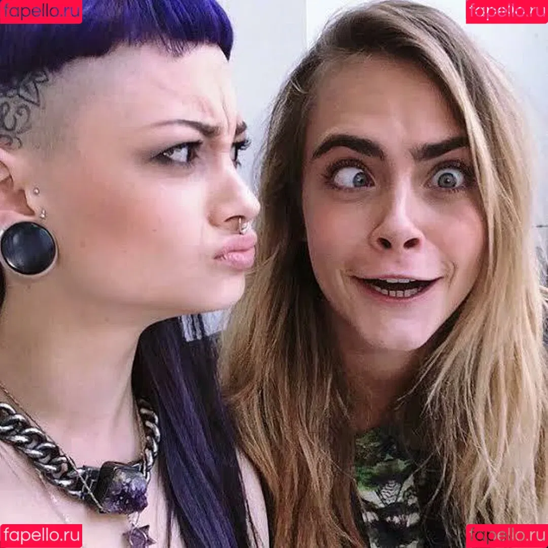 Cara Delevingne / caradelevingne Onlyfans Photo Gallery 