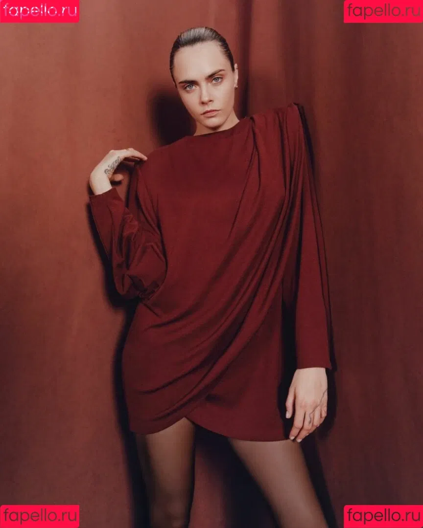 Cara Delevingne / caradelevingne Onlyfans Photo Gallery 