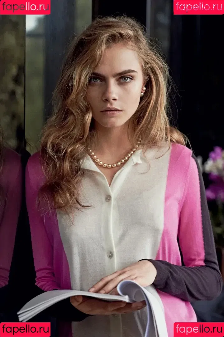 Cara Delevingne / caradelevingne Onlyfans Photo Gallery 
