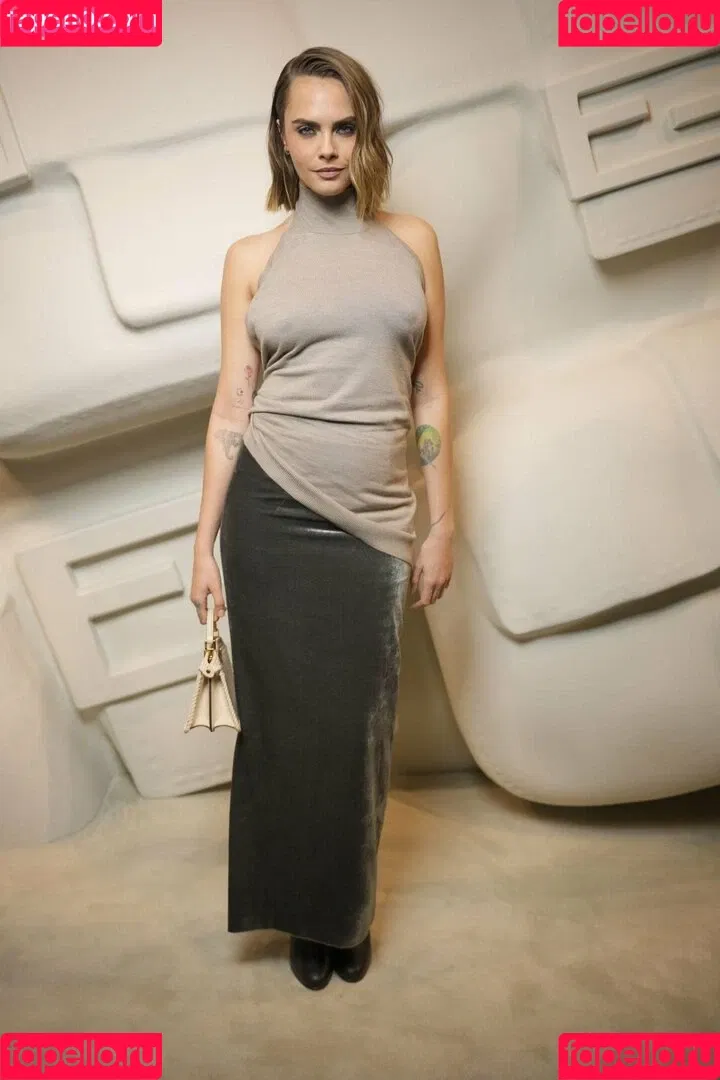 Cara Delevingne / caradelevingne Onlyfans Photo Gallery 