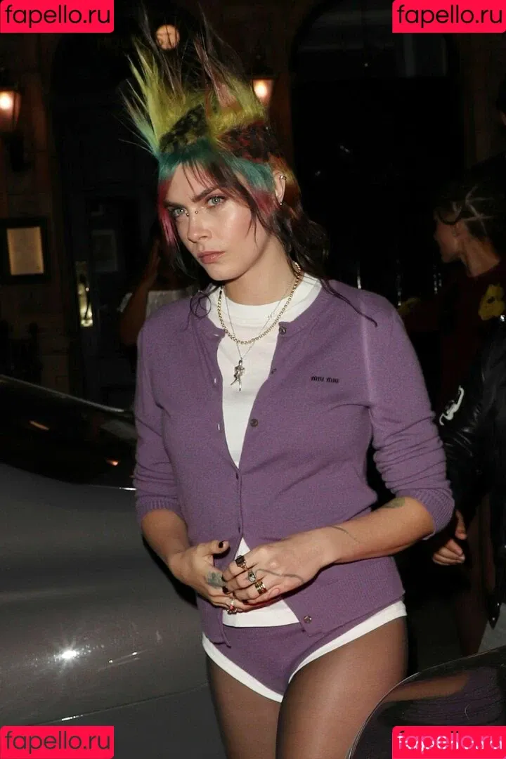 Cara Delevingne / caradelevingne Onlyfans Photo Gallery 