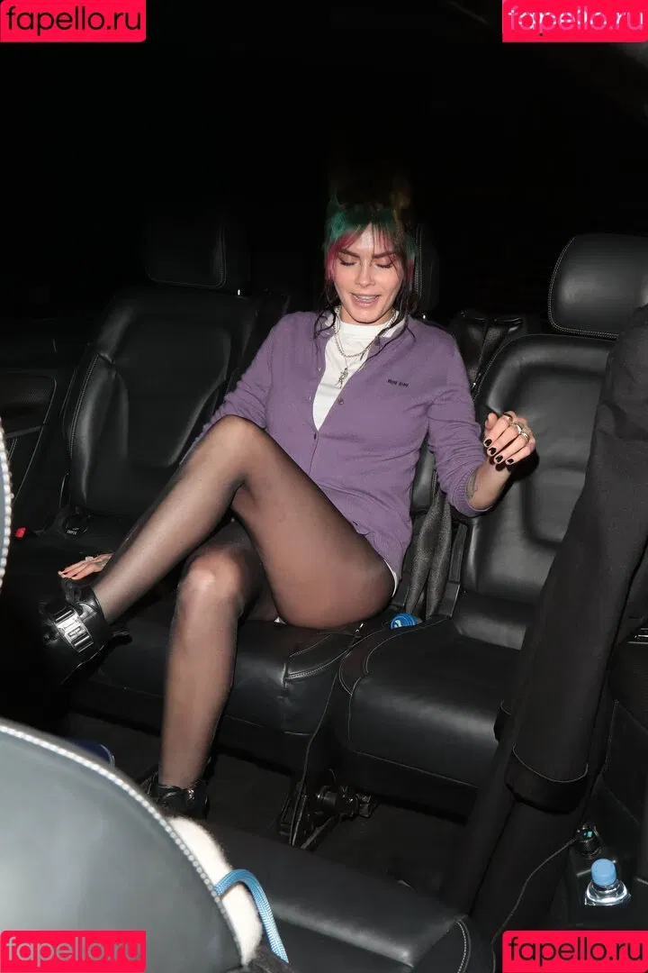 Cara Delevingne / caradelevingne Onlyfans Photo Gallery 
