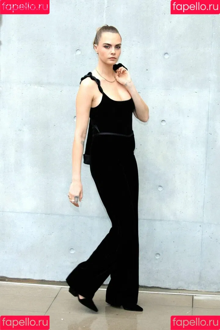 Cara Delevingne / caradelevingne Onlyfans Photo Gallery 