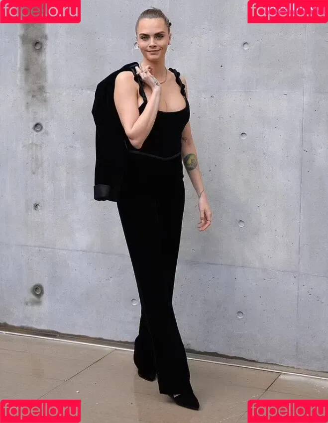 Cara Delevingne / caradelevingne Onlyfans Photo Gallery 