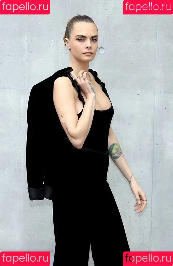 Cara Delevingne / caradelevingne Onlyfans Photo Gallery 