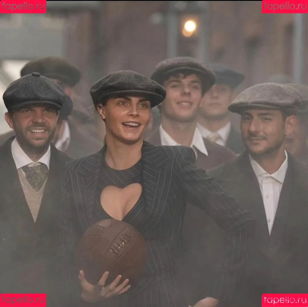 Cara Delevingne / caradelevingne Onlyfans Photo Gallery 