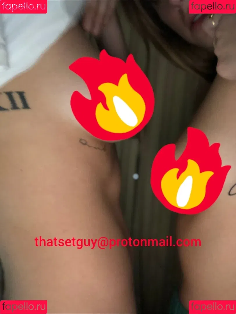 Cara Delevingne / caradelevingne Onlyfans Photo Gallery 