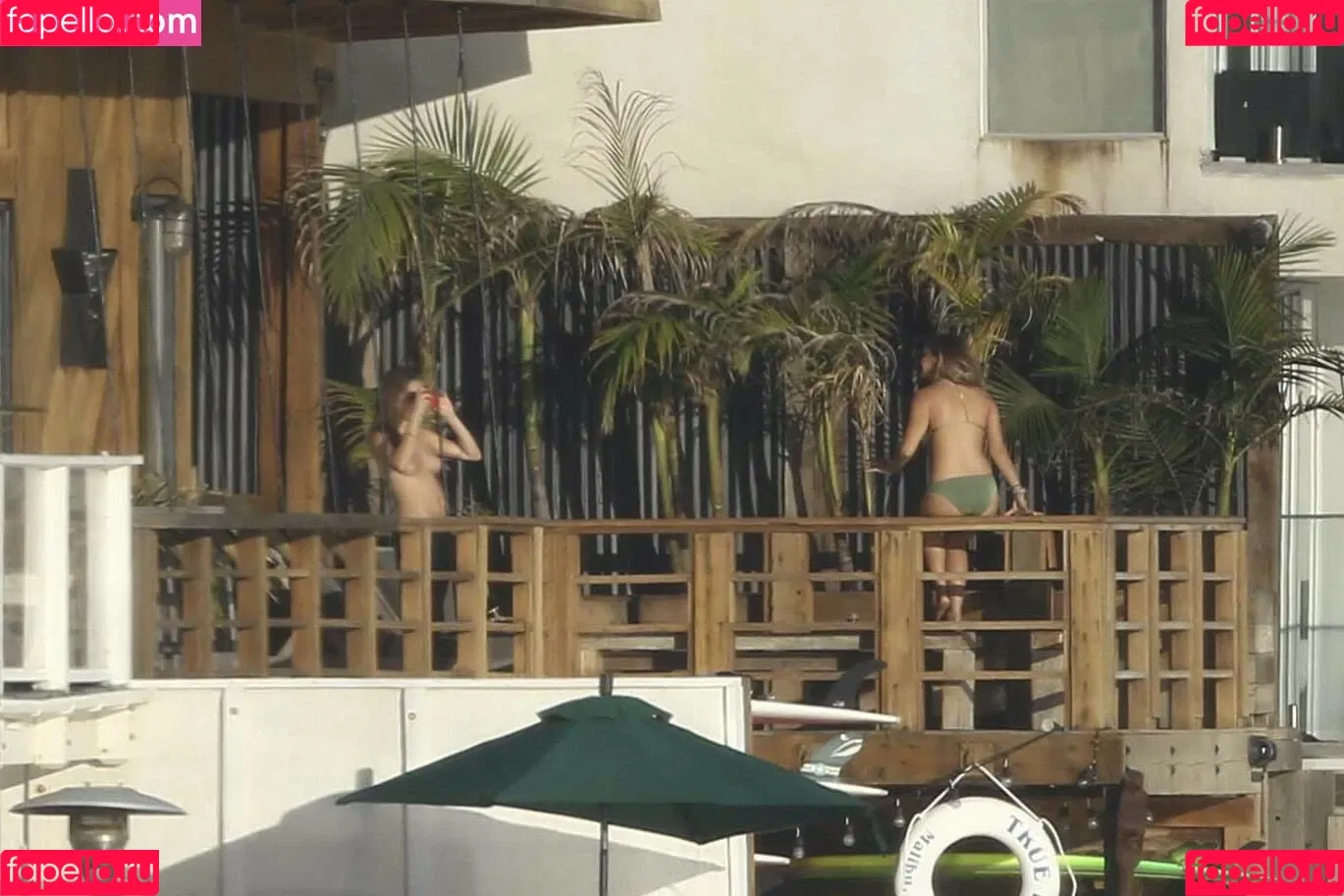 Cara Delevingne / caradelevingne Onlyfans Photo Gallery 