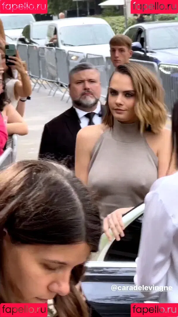 Cara Delevingne / caradelevingne Onlyfans Photo Gallery 