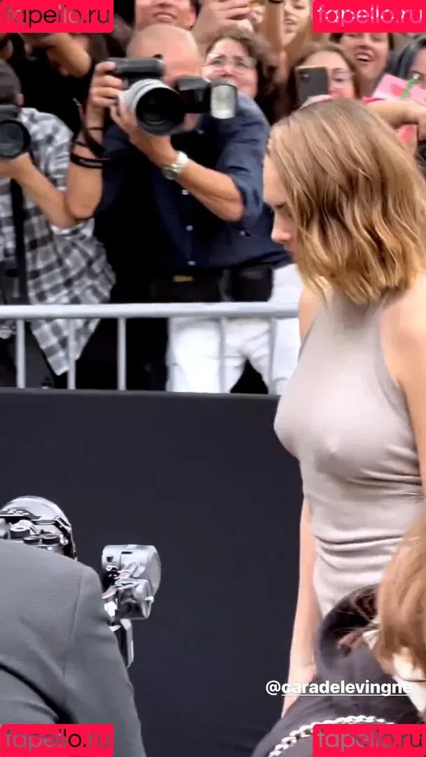 Cara Delevingne / caradelevingne Onlyfans Photo Gallery 