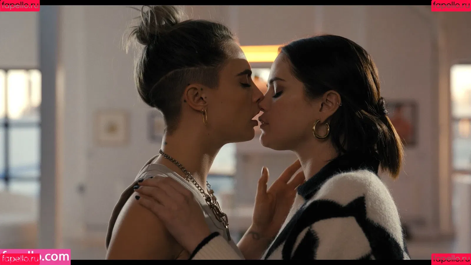 Cara Delevingne / caradelevingne Onlyfans Photo Gallery 