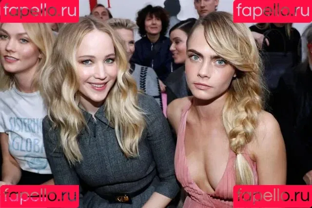 Cara Delevingne / caradelevingne Onlyfans Photo Gallery 