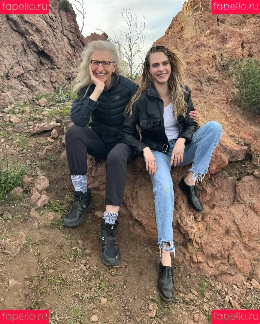 Cara Delevingne / caradelevingne Onlyfans Photo Gallery 