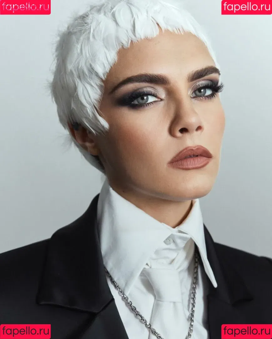 Cara Delevingne / caradelevingne Onlyfans Photo Gallery 