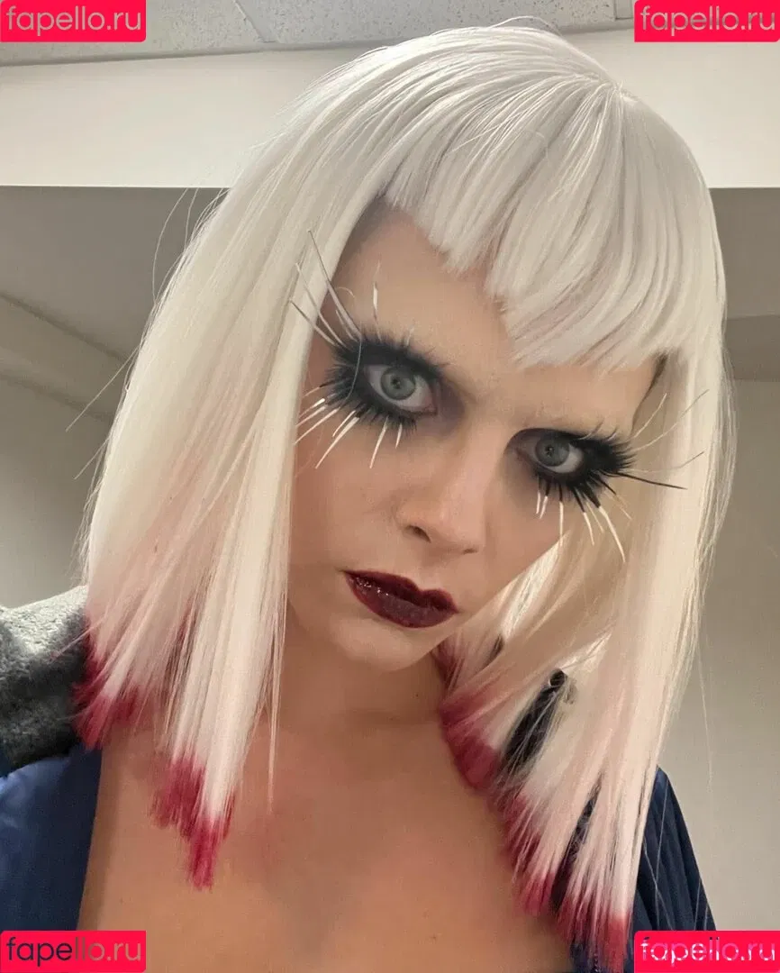 Cara Delevingne / caradelevingne Onlyfans Photo Gallery 