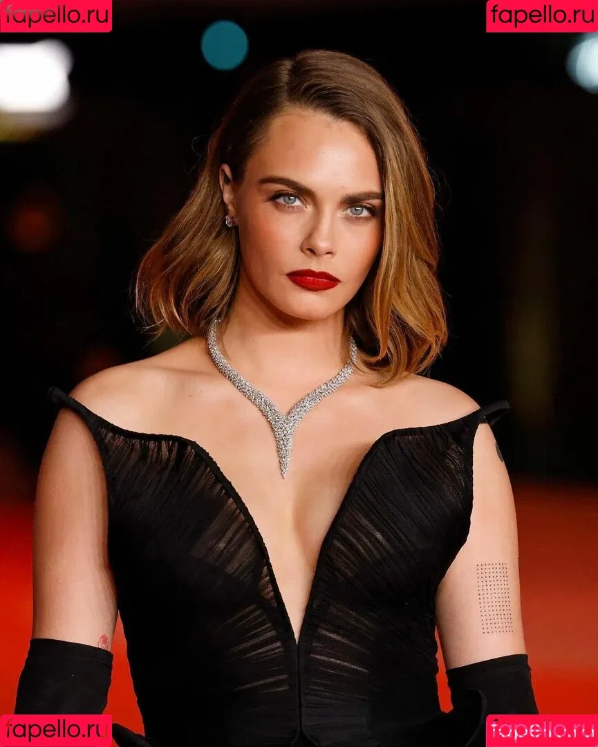 Cara Delevingne / caradelevingne Onlyfans Photo Gallery 