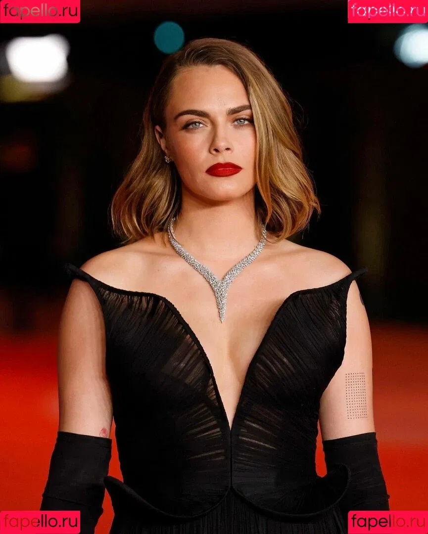Cara Delevingne / caradelevingne Onlyfans Photo Gallery 