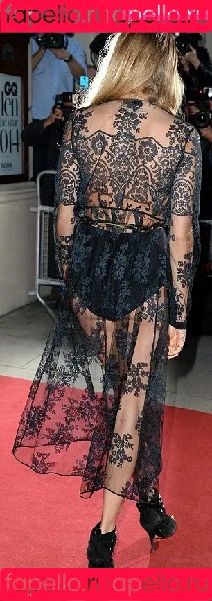 Cara Delevingne / caradelevingne Onlyfans Photo Gallery 