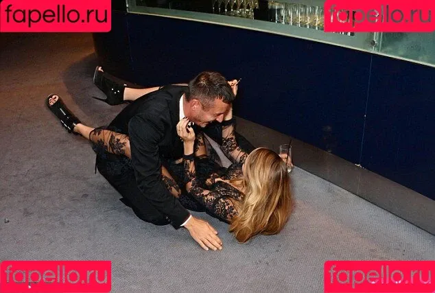 Cara Delevingne / caradelevingne Onlyfans Photo Gallery 